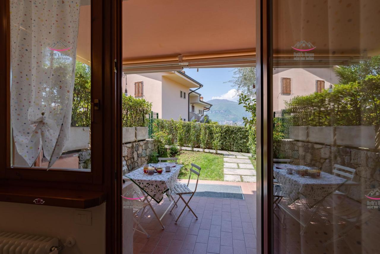 Garden Beth'S House Apartment Brenzone sul Garda Exterior photo