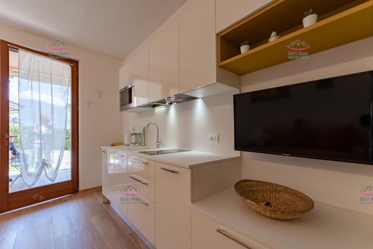 Garden Beth'S House Apartment Brenzone sul Garda Exterior photo